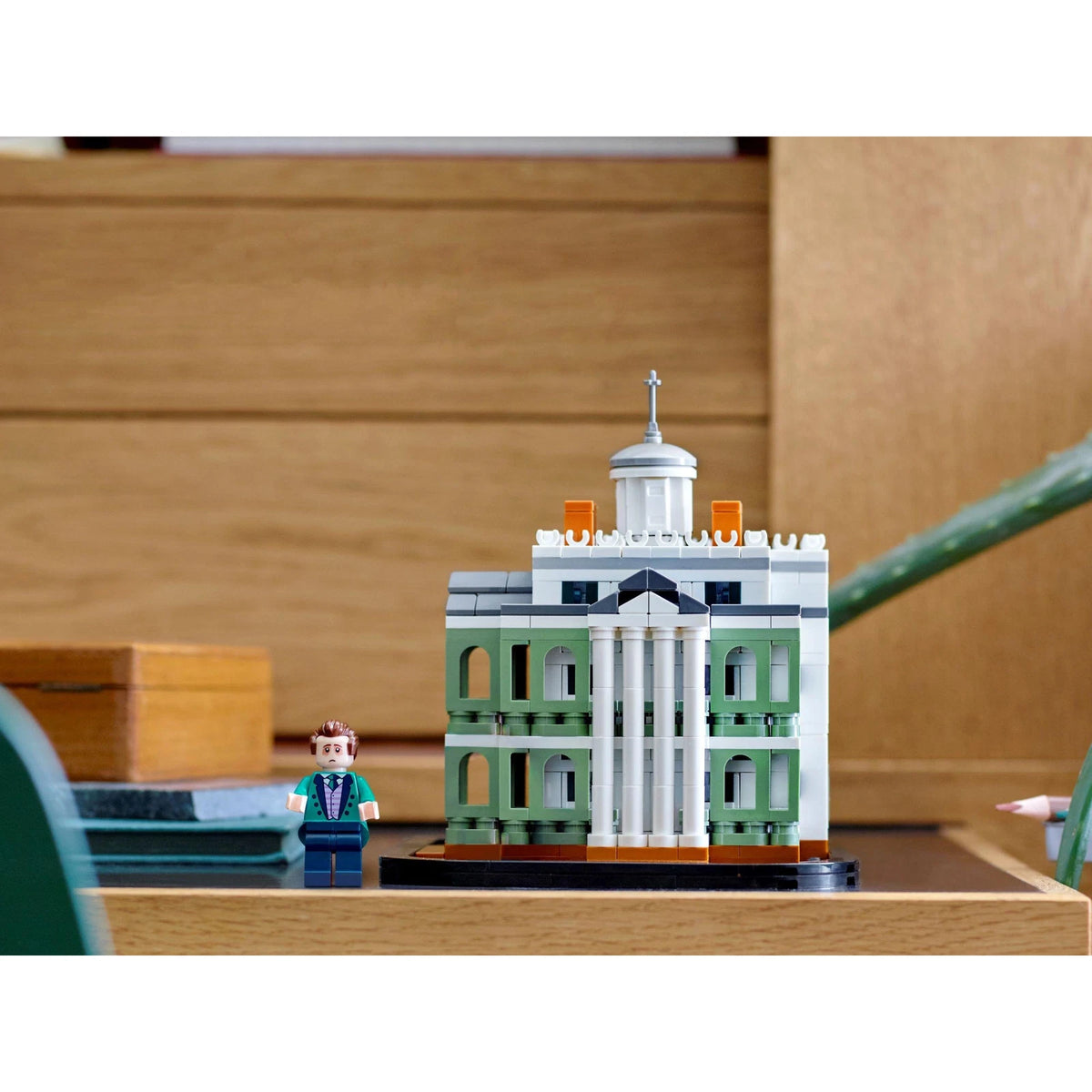 LEGO® Promotional 40521 The Haunted Mansion aus den Disney Parks – Ansicht 4