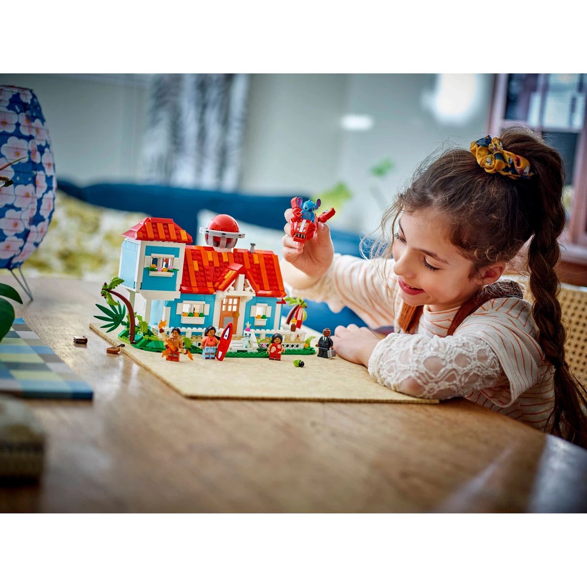 LEGO® Disney 43268 Das Strandhaus aus „Lilo und Stitch“ – Ansicht 3