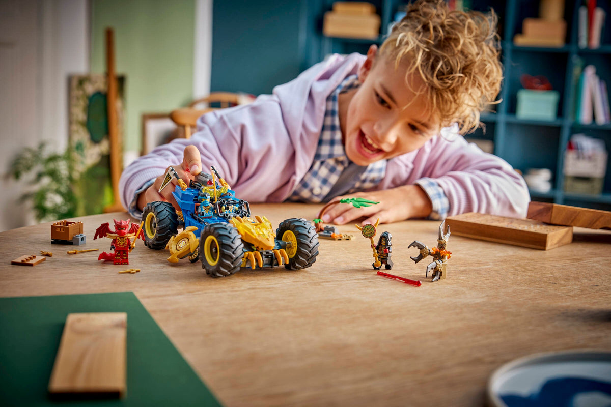 LEGO® Ninjago 71856 Jays Transformationsflitzer – Lifestyle-Foto 1