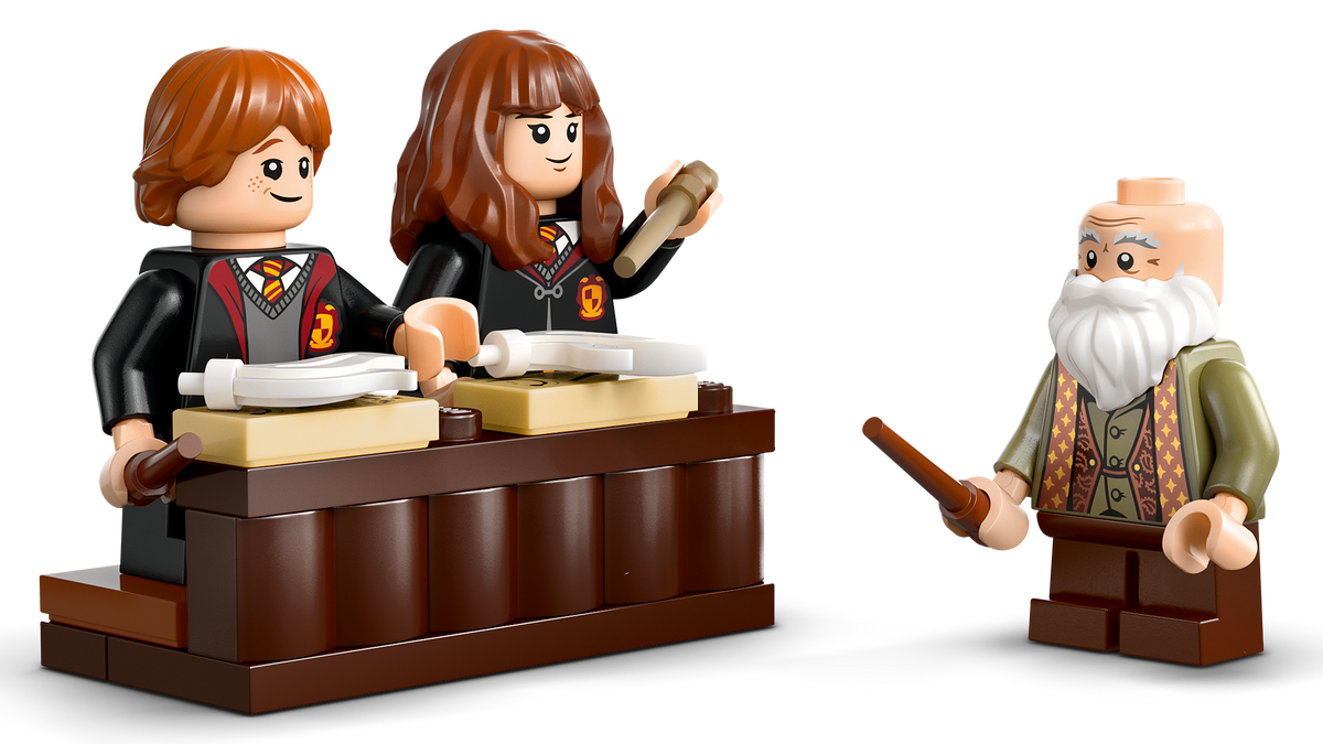LEGO® Harry Potter 76442 Schloss Hogwarts™: Zauberkunstunterricht – Detailansicht 2