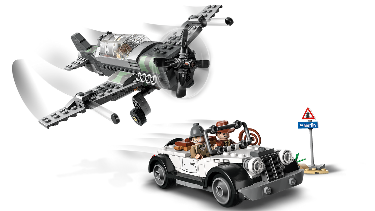 LEGO® Indiana Jones 77012 Flucht vor dem Jagdflugzeug – Modell