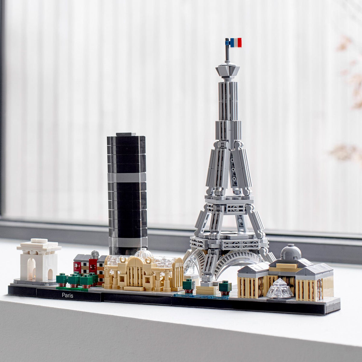 LEGO® Architecture 21044 Paris – Lifestyle-Ansicht