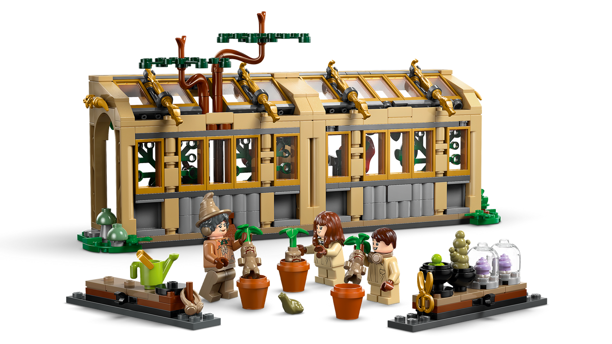 LEGO® Harry Potter 76445 Schloss Hogwarts™: Kräuterkundeunterricht – Detailansicht 1