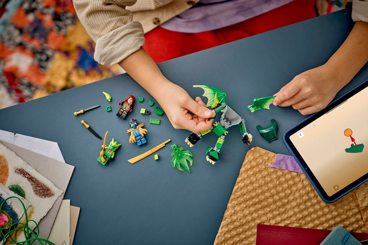 LEGO® Ninjago 71862 Lloyds Drachen-Mech Battle Set – Lifestyle-Foto 1